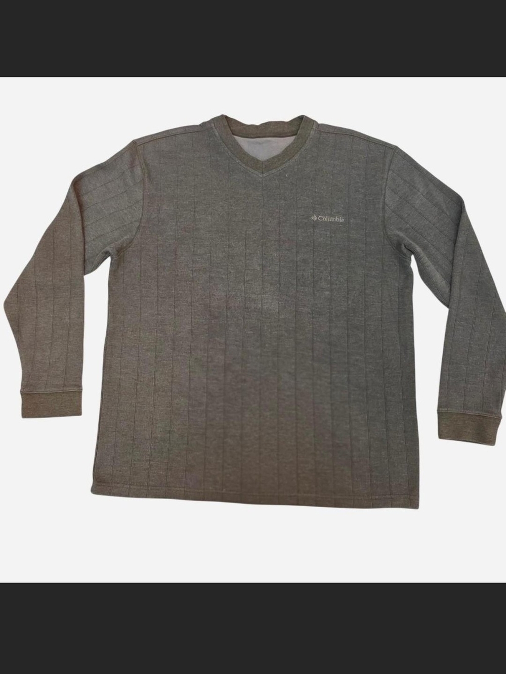Columbia Men's Gray Quilted Crewneck Sweater